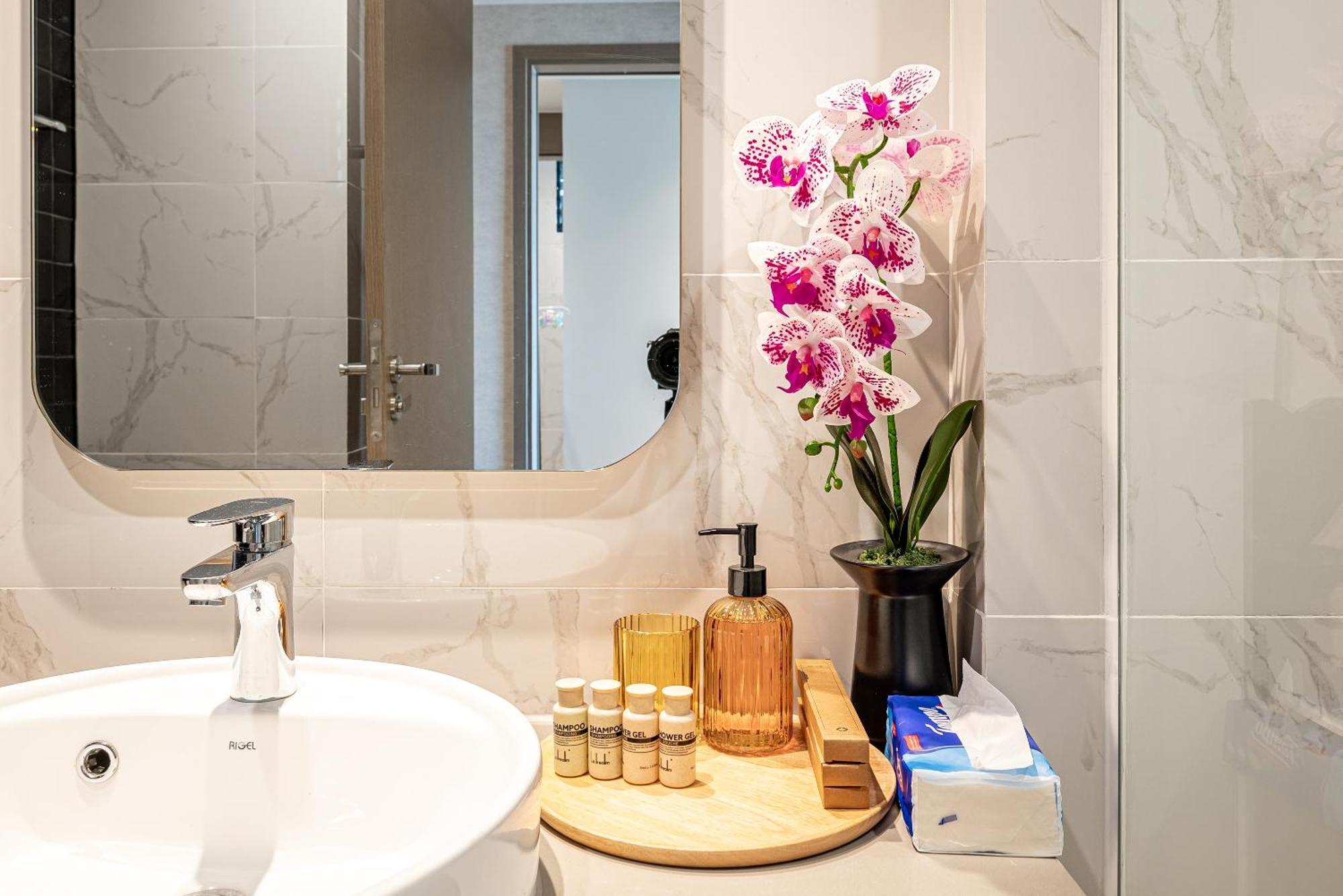 Zenity Luxury Apartment In District 1 Since 2024 Хошимин Экстерьер фото